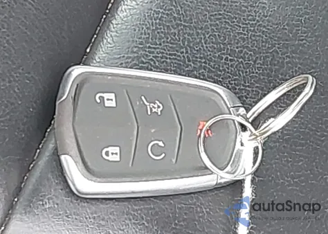 2021 Cadillac Xt4 Fwd Premium Luxury z USA, uszkodzony, nr VIN 1GYFZCR42MF000425